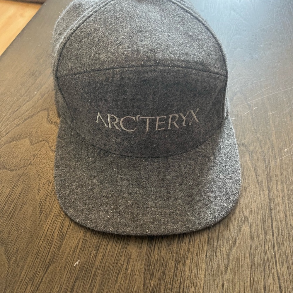 Arc'teryx Gray Cap